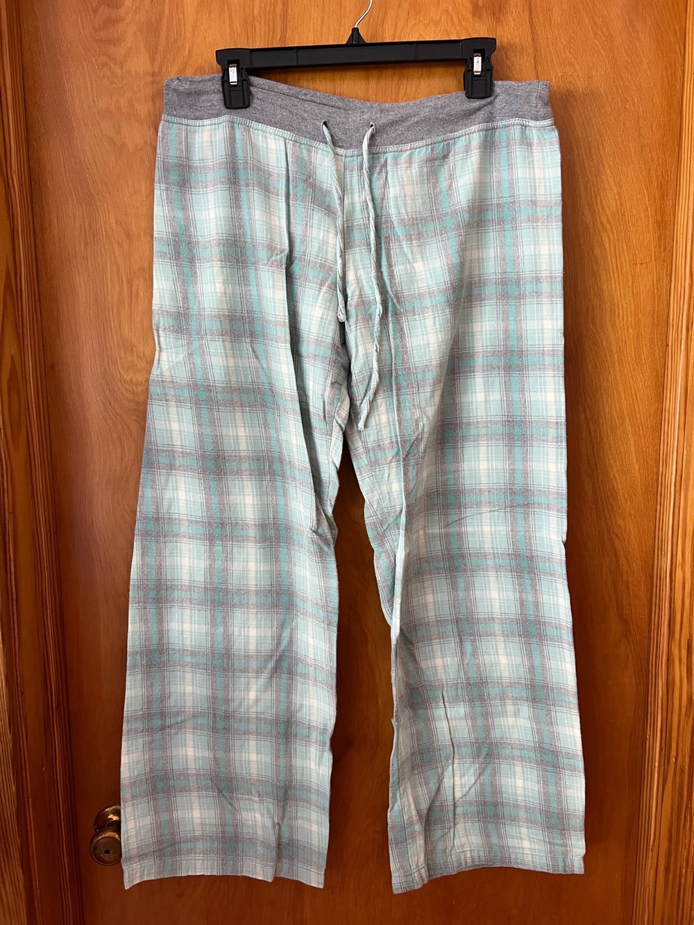 Outrageous Sports 100% cotton size medium drawstring lounge pants
